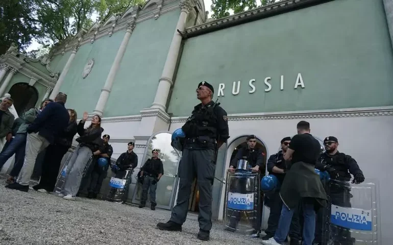 Greve na Itália fecha diversos pavilhões na Bienal de Arte de Veneza