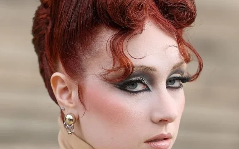 Chappell Roan pede desculpas após incidente com família de Jorginho, do Flamengo