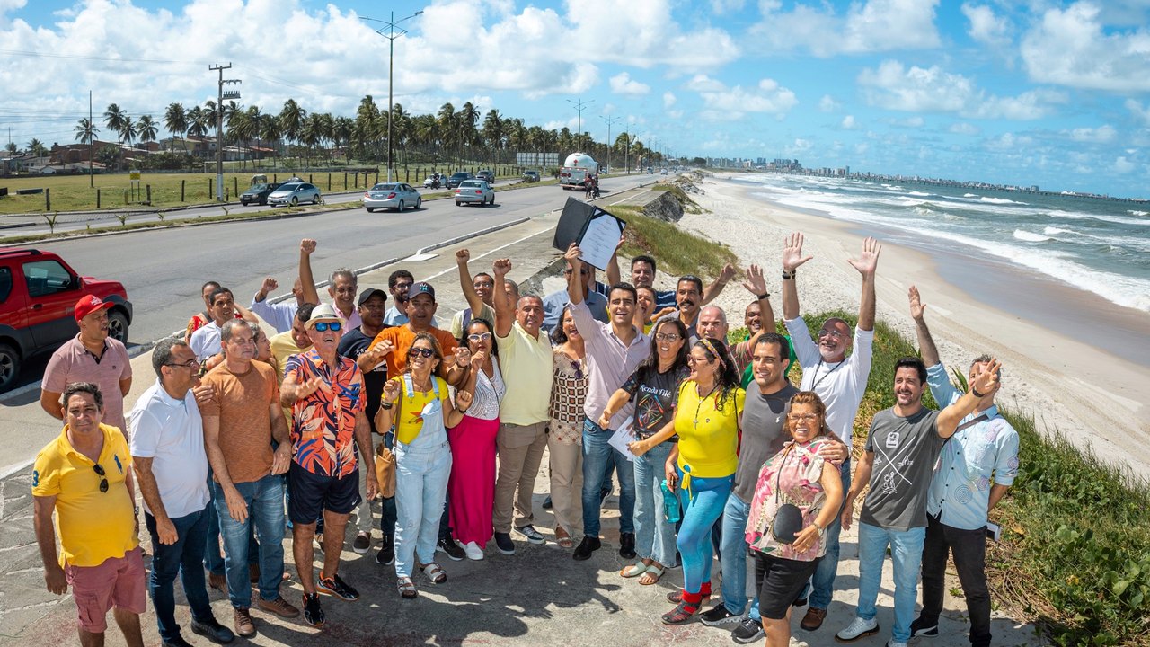 Prefeito JHC autoriza obra de contenção marítima do Pontal da Barra