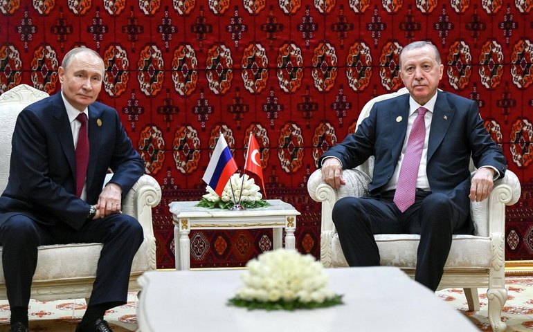 Erdogan avalia positivamente encontro com Putin no Turcomenistão