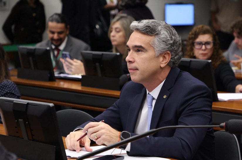 Rafael Brito defende o fim da escala 6x1 e destaca expectativa para votação