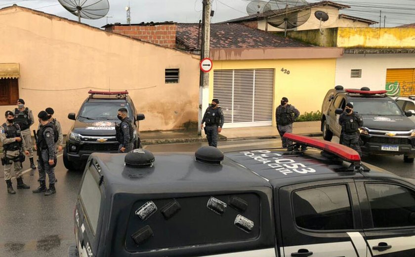 Operação prende integrantes de facção criminosa acusados de homicídio em Branquinha-AL