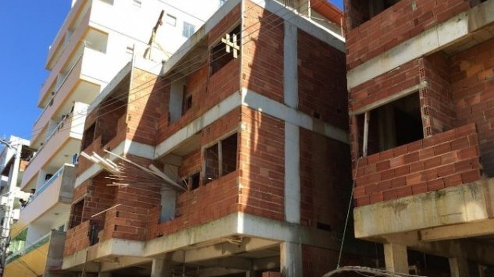 Imóveis de milícias custam de R$ 60 mil a 200 mil