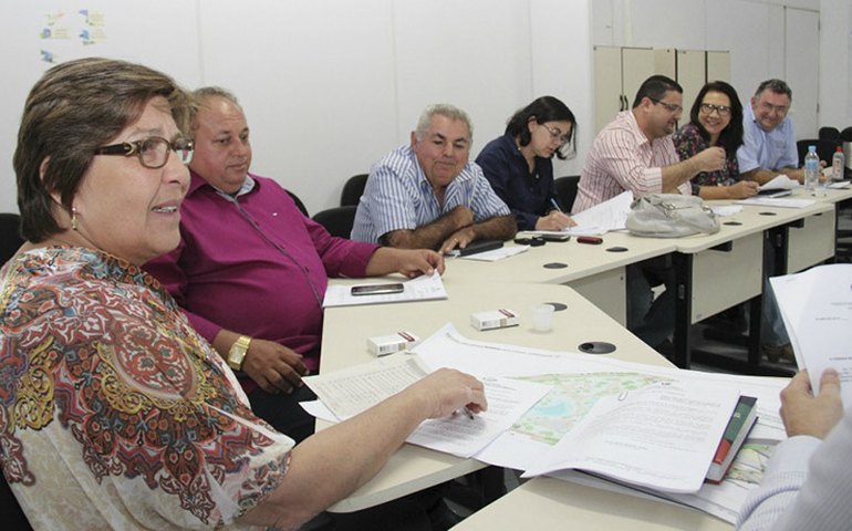 Arapiraca: Célia entrega outra moderna unidade de saúde