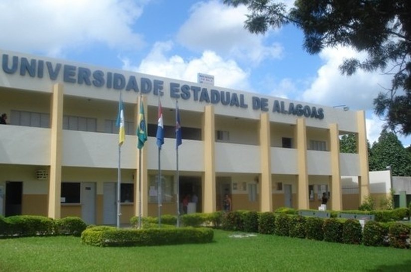 Uneal e Costa Rêgo serão parceiras em projeto para criação de escola-modelo