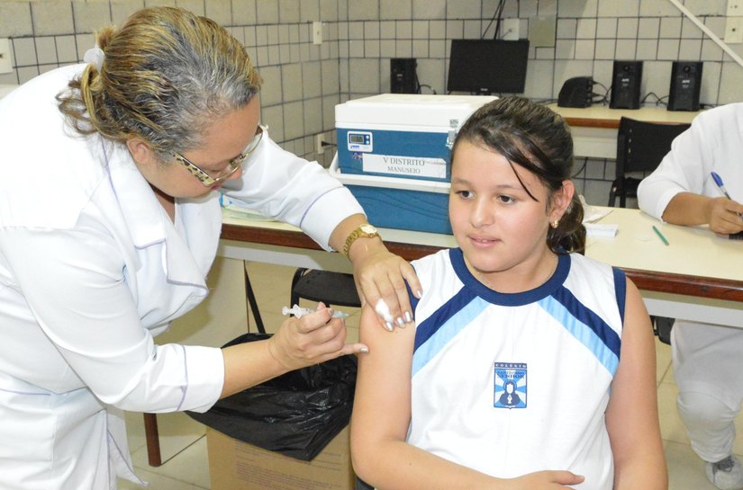 Vacinação contra o HPV para jovens de 15 a 19 anos é ampliada até dezembro