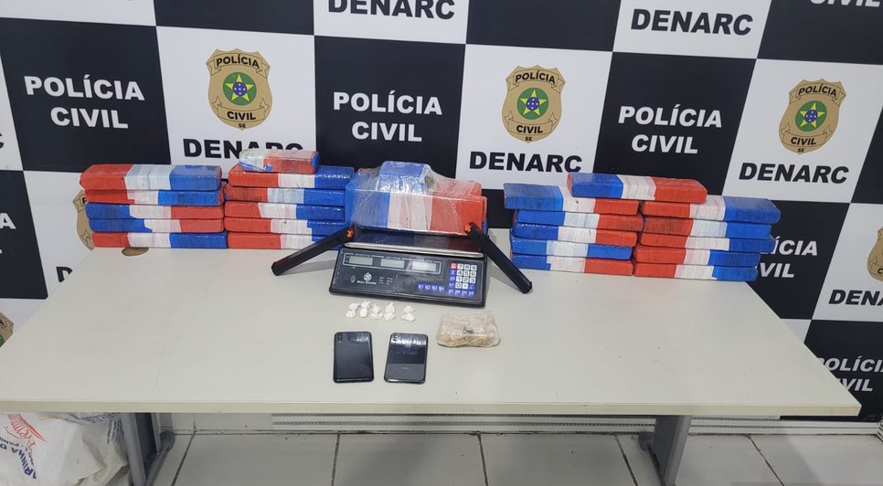 Motorista é preso com 25 kg de drogas na Zona de Expansão de Aracaju / Foto: Foto: Polícia Civil/SE