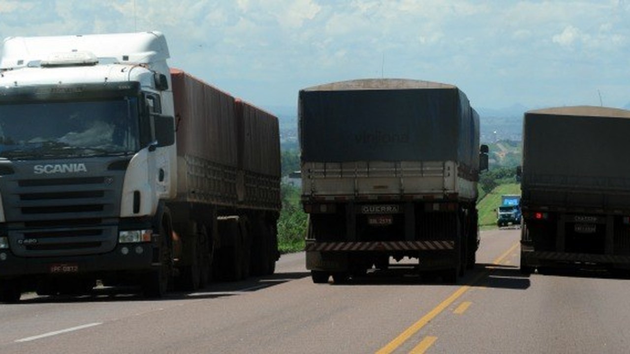 Governo sancionará Lei dos Caminhoneiros sem vetos após fim dos bloqueios
