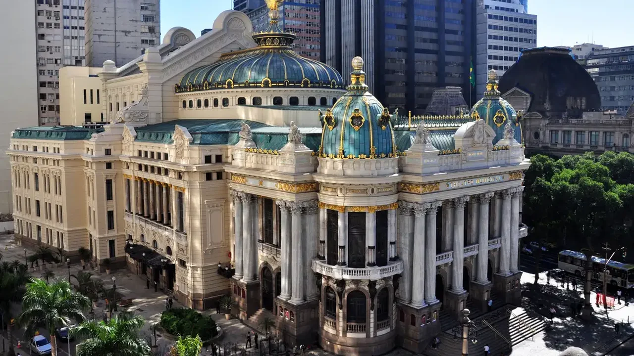 Theatro Municipal do Rio lança maquete tátil para o público