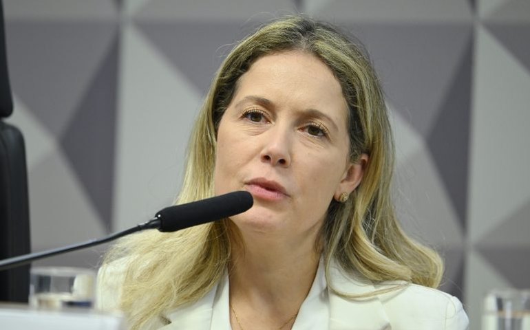 Empresária Thaisa Hoffmann Jonasson fica em silêncio na CPMI do INSS