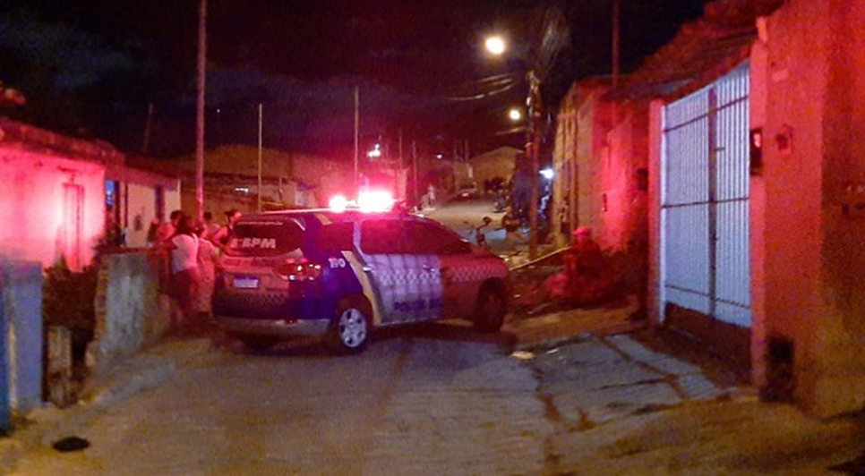 Jovem é executado em casa na Zona Norte de Aracaju / Foto: Foto: Marcos Couto/TV Atalaia