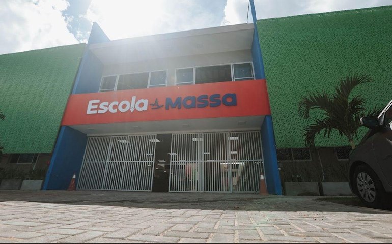 Escola Massa: Prefeitura de Maceió traz modelo de ensino inovador para educação pública