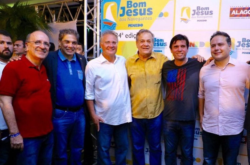 Senador Renan prestigia festa do Bom Jesus dos Navegantes em Penedo