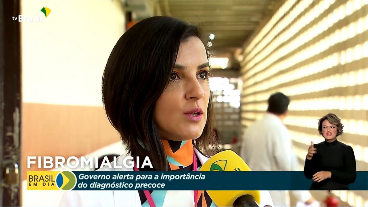 ‘Wandinha’ leva humor ácido e sombrio ao ensino médio