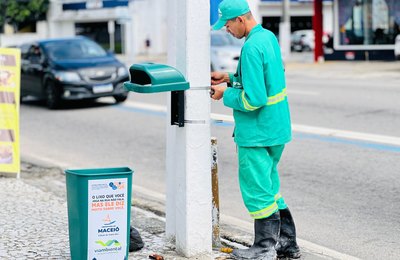 Prefeitura inicia a instalação de 100 lixeiras em grandes avenidas da capital