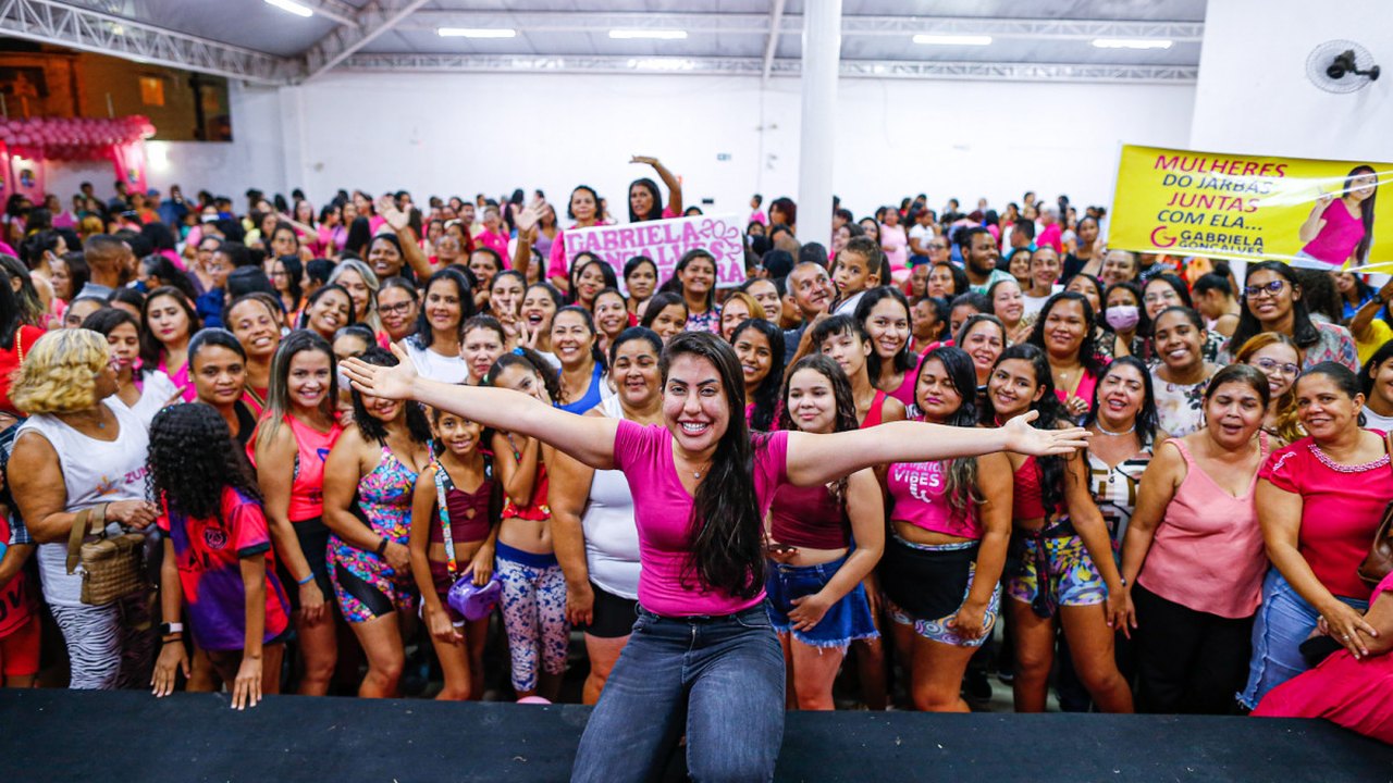 Gabi Gonçalves participa de encontro com mulheres em Rio Largo