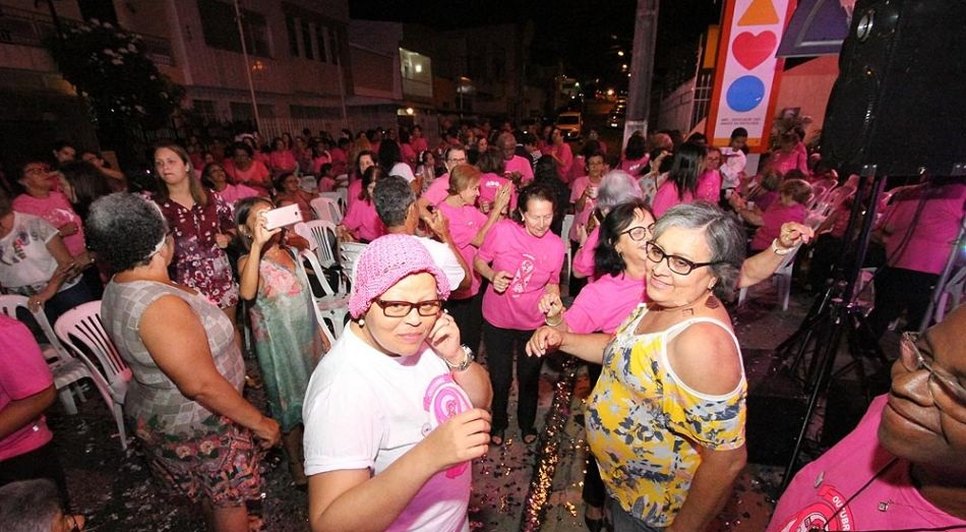 AMO outubro rosa arquivo
