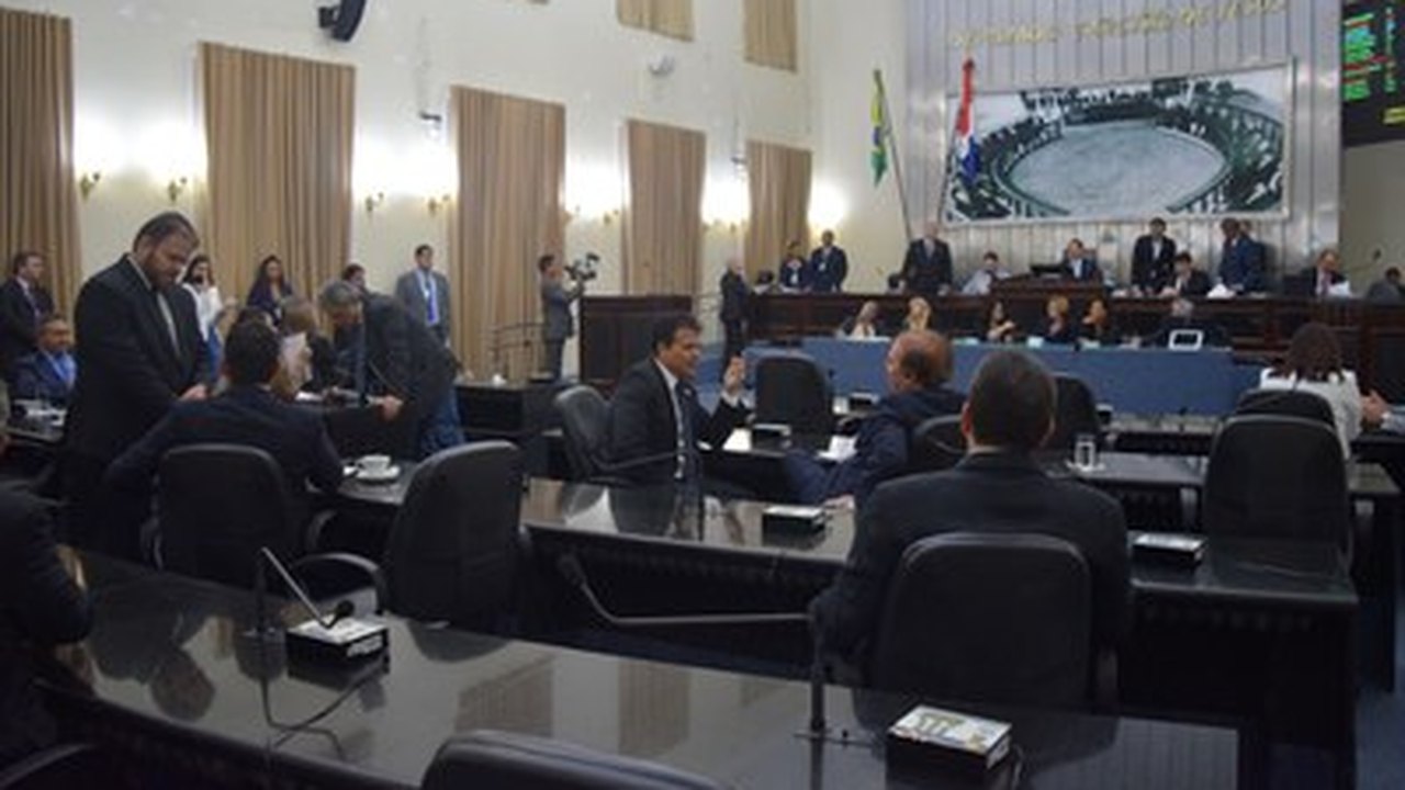 Mesa Diretora da ALE decreta férias coletivas durante recesso legislativo