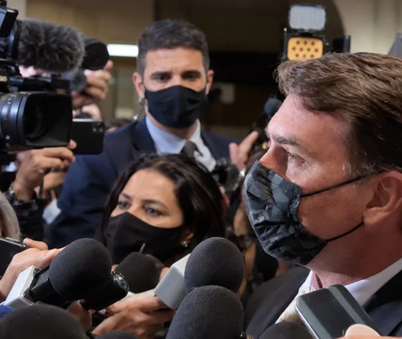 “Anatomia do Caos” chega ao YouTube e expõe tragédia da pandemia sob Bolsonaro