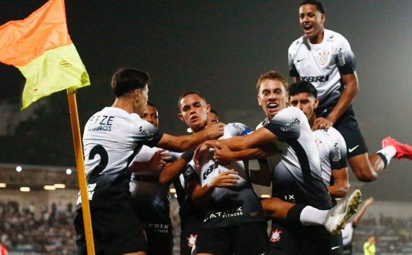 Corinthians vence a segunda e avança na Copinha; Internacional dá vexame e é eliminado