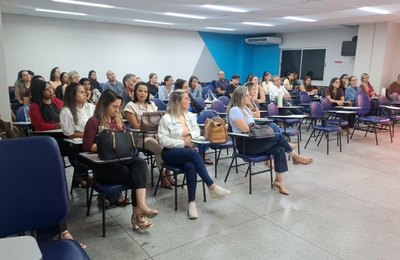 Saúde capacita farmacêuticos para transição da insulina NPH para glargina