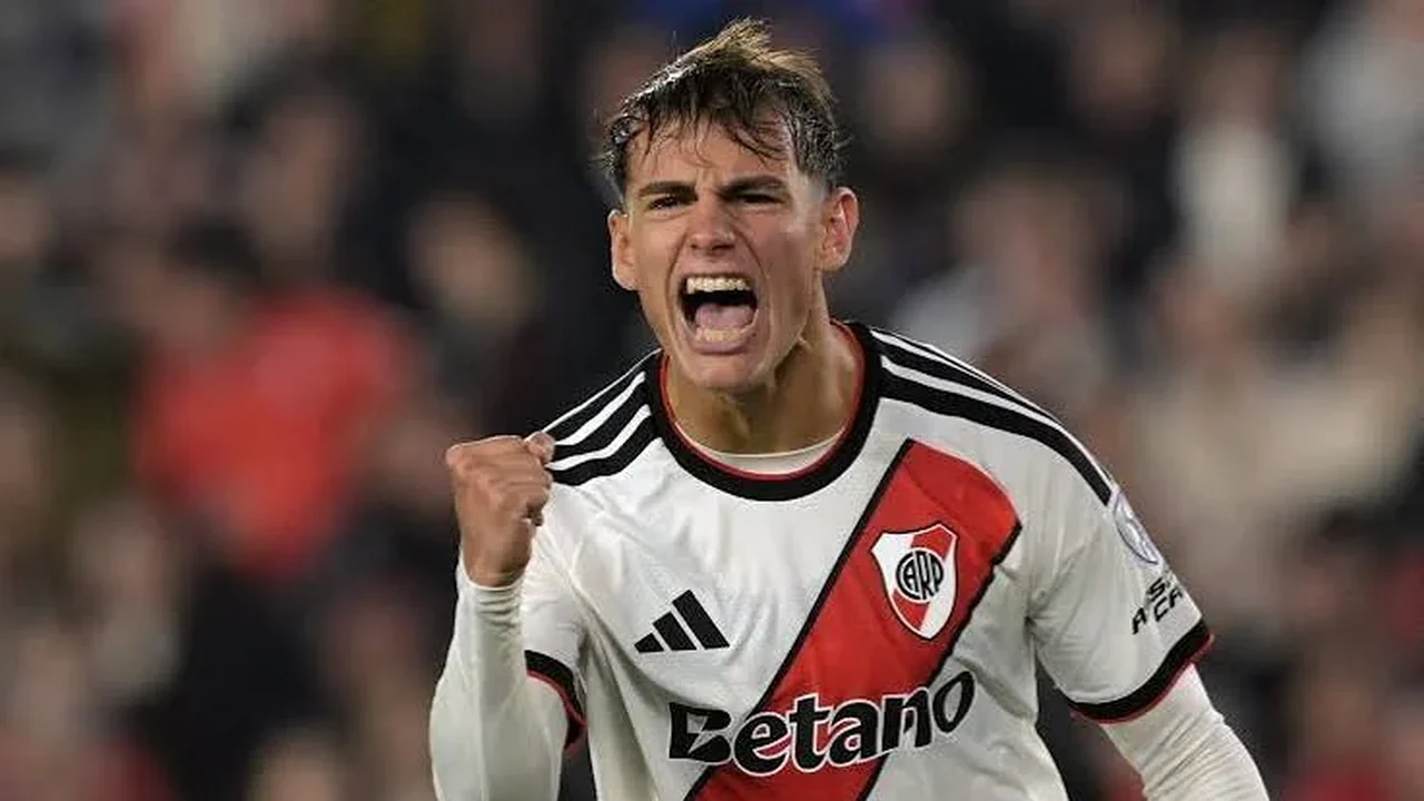 Flamengo oficializa promessa argentina de 19 anos e anuncia Joaquín Freitas, ex-River Plate