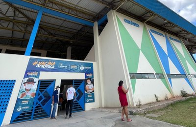 Terceira dose da vacina contra a Covid-19 já está disponível para população acima de 18 anos, em Arapiraca