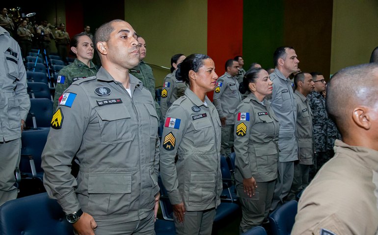  PM-AL inicia nova turma do Curso Policial de Capacitação Aquática 
