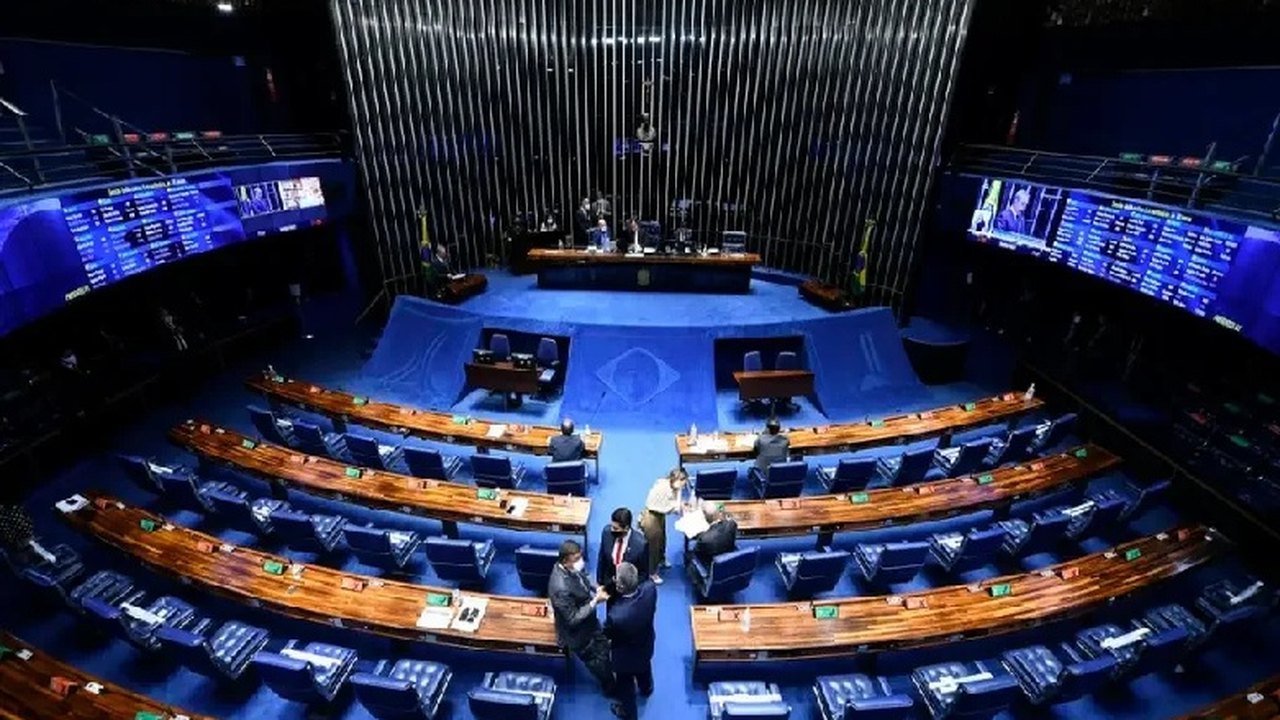PEC tem dispositivo que permite criar novo regime fiscal por lei complementar