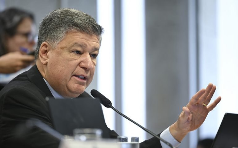 Presidente da CPI quer ouvir Lulinha para esclarecer depoimento sobre suposto lobby