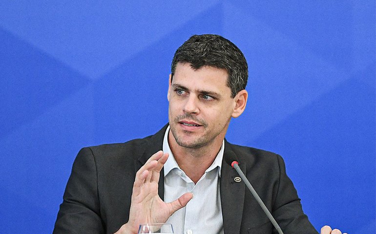 Economistas elogiam formação &#8216;técnica&#8217; de novo secretário