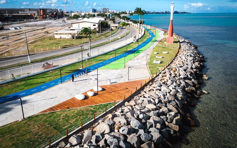 Nova Orla de Jaraguá se transforma em cartão-postal da capital alagoana