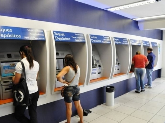 Salários de outubro começam a ser liberados na segunda-feira (31)