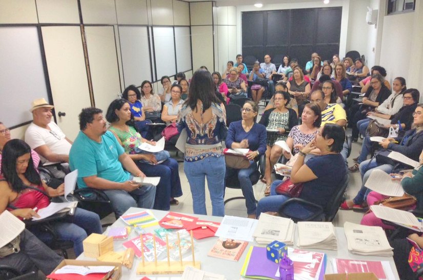 Professores fazem formação continuada para Prova Brasil 2017