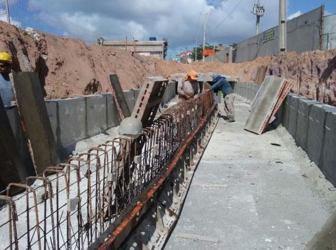 Drenagem da 1ª etapa da duplicação da AL-101 Norte está 80% concluída