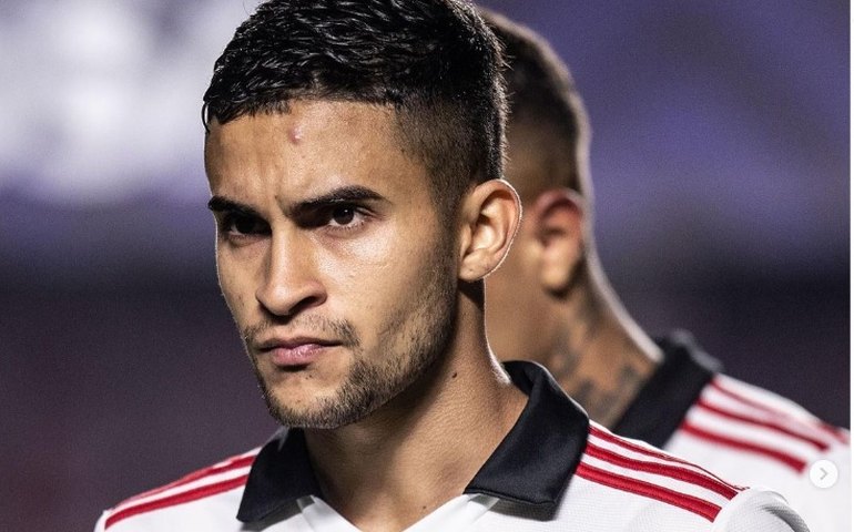 Rodrigo Nestor trabalha normalmente no São Paulo e pode ser reforço na visita ao Grêmio