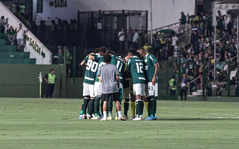 Goiás sofre empate aos 51 minutos do segundo tempo, em Lima, pela Sul-Americana