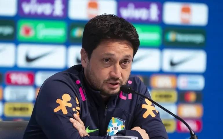 Arthur Elias aposta na experiência de Marta em convocação da seleção feminina para Copa América