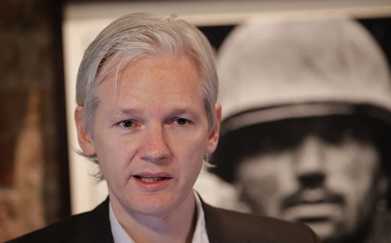 Julian Assange: Fundador do WikiLeaks pedirá perdão à Presidência dos EUA após aceitar acusação, diz sua mulher