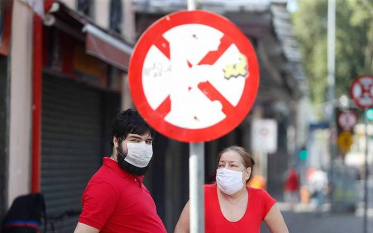 Índia dá sequência a relaxamento na quarentena onde pandemia está controlada