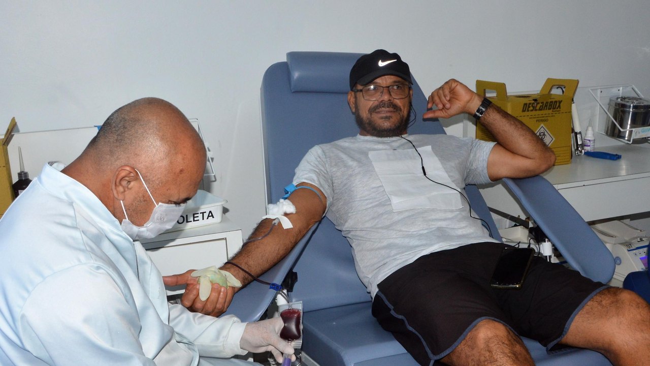 Hemoal realiza ações itinerantes para coleta de sangue e cadastro para doação de medula óssea