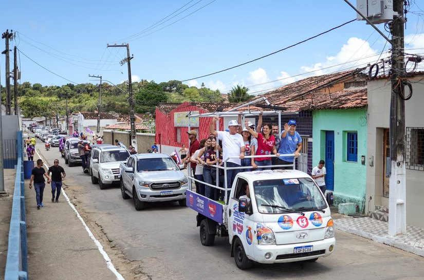 Mobilização em Atalaia reúne prefeito, vereadores e lideranças locais em apoio a Ceci, Renan Filho e Renan Calheiros