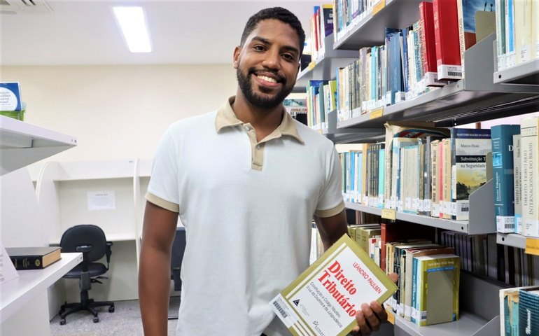 Dia do Livro Infantil: biblioteca da JFAL tem acervo exclusivo para os pequenos