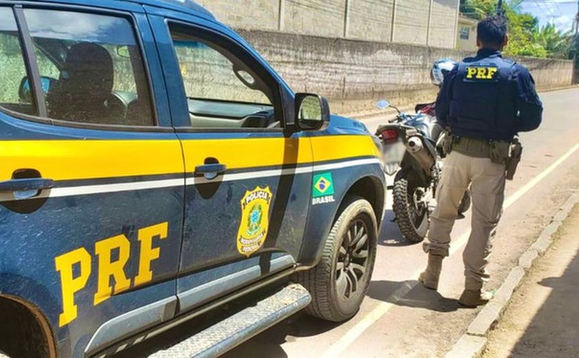Homem é preso por receptação com moto apreendida com placa clonada