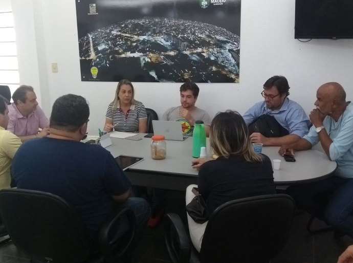 Prefeitura define lançamento da iluminação natalina para Maceió
