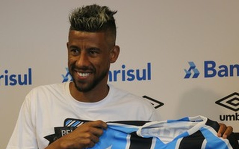 Léo Moura agradece ao Grêmio por chance de &#8220;fechar livro&#8221; com América