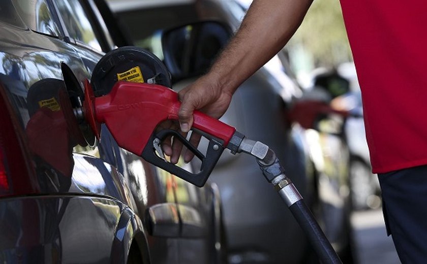 Natal tem o preço médio da gasolina comum mais caro entre as capitais da Região Nordeste