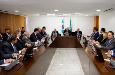 Francisco Tenório representa Alagoas em reunião com o presidente Temer   