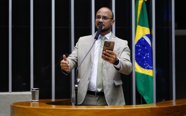 Comissão aprova proposta que fixa idade máxima para ingresso na PM e no Corpo de Bombeiros