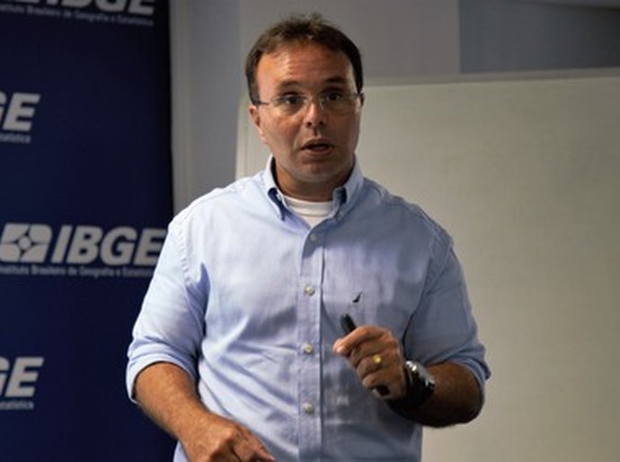 Indústria brasileira mantém estabilidade desde abril de 2025, diz IBGE